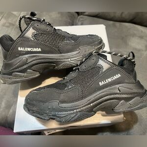 Balenciaga Kids Black Sneakers